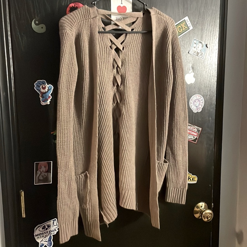Women’s. Cardigan. Beige. Small.